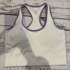 Attraco Medium with pads